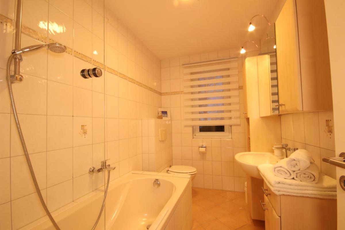 Ferienwohnung Britta Sellin  ภายนอก รูปภาพ
